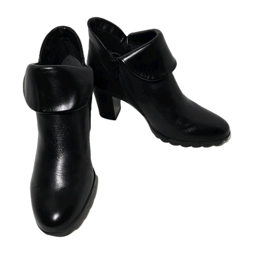 Studio Flexx Black Leather Ankle Boots Heels Womens Foldover Flap Size 8/EU 39